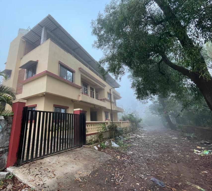 Hotel Phoenix Lonavala Exterior foto