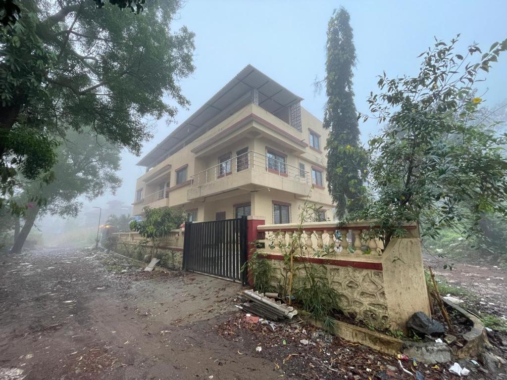 Hotel Phoenix Lonavala Exterior foto
